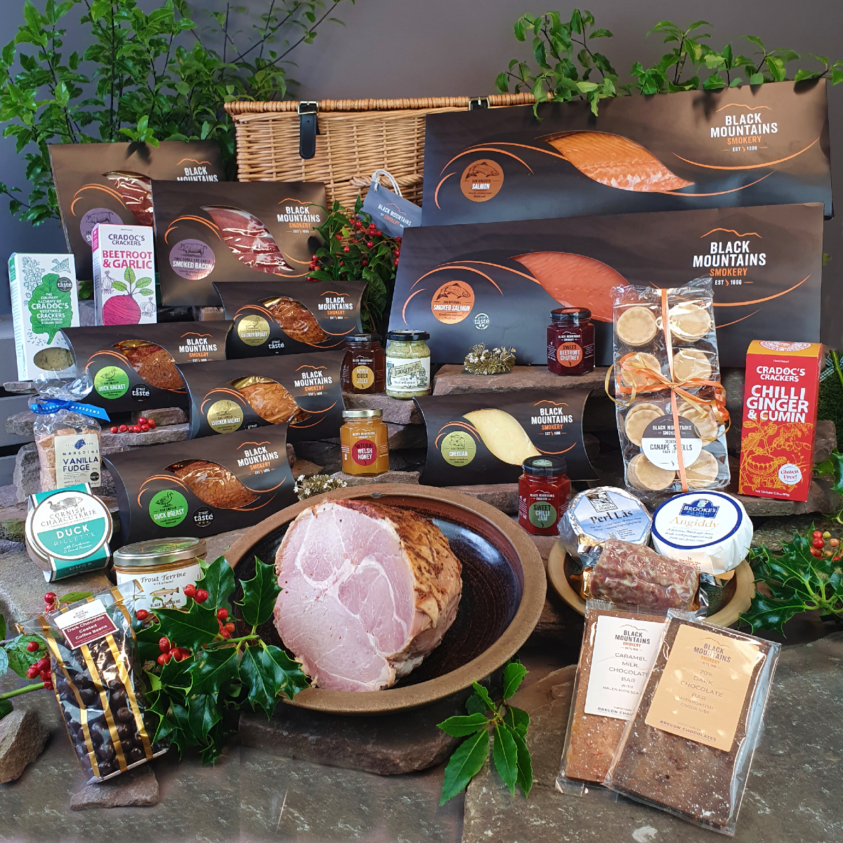 sugarloaf christmas larder luxury wicker hamper