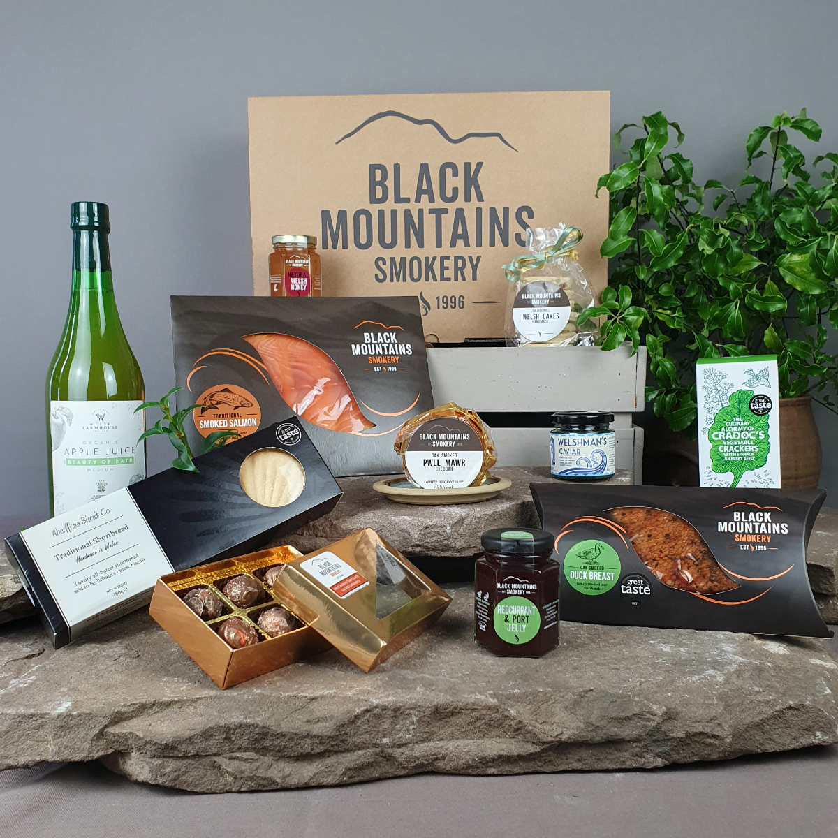 really-welsh-gourmet-hamper really-welsh-gourmet-hamper