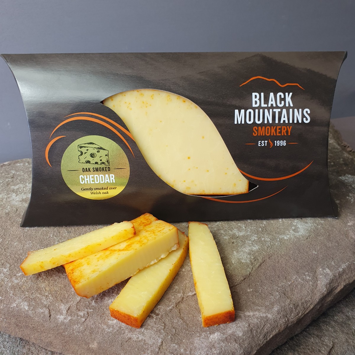 Cheddar with Paprika Slices Cheddar with Paprika Slices